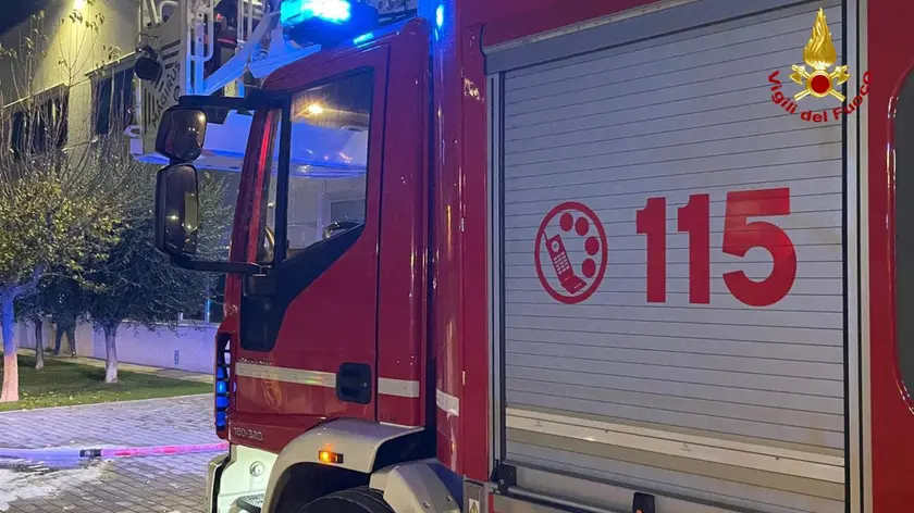 Tolmezzo, incendio in una casa: morto il cane