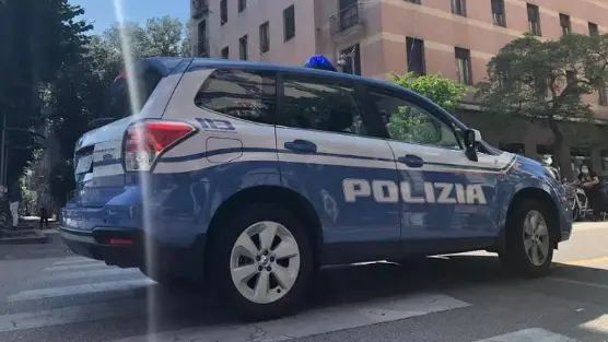 Un uomo di origini dominicane è stato arrestato dagli agenti della Squadra Volante della Questura di Udine