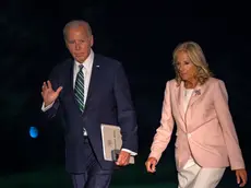 epa11548137 US President Joe Biden (L) and First Lady Jill Biden (R) arrive at the White House in Washington, DC, USA, on 13 August 2024. The President and First Lady traveled to New Orleans, Louisiana to attend at Biden Cancer Moonshot initiative event at Tulane University. EPA/BONNIE CASH / POOL