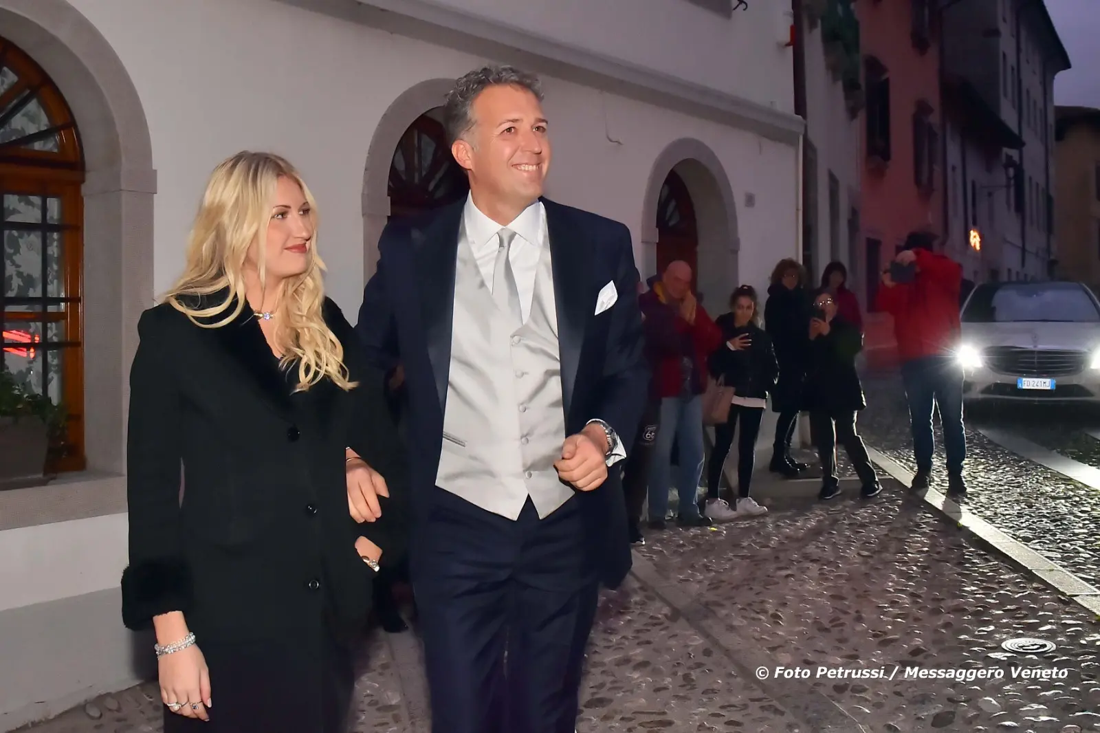 Dopo otto anni assieme e trent'anni di amicizia, Tommaso Cerno e Stefano Balloch si sono sposati. L'unione civile tra l'ex parlamentare dem e direttore del quotidiano L'Identità e l'ex sindaco di Cividale è stata celebrata oggi, mercoledì 28 dicembre, nel monastero sconsacrato di Santa Maria in Valle alla presenza dei familiari e degli amici degli sposi. (Foto Petrussi)