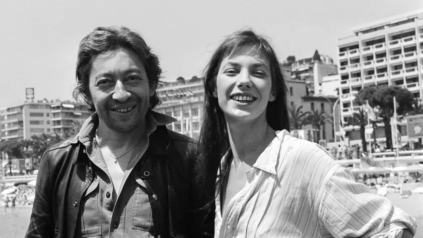 L’attrice Jane Birkin con il cantante francese Serge Gainsbourg al Festival di Cannes nel 1976