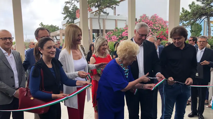 Un momento della cerimonia di inaugurazione