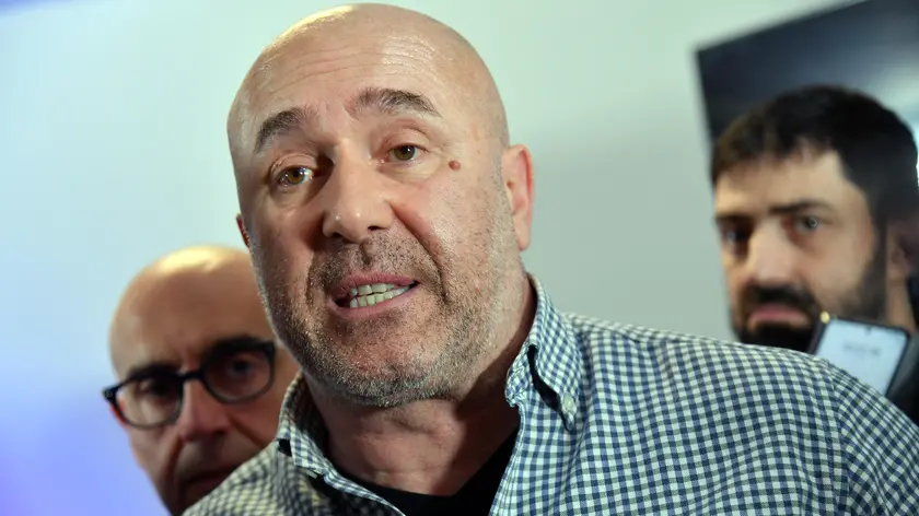 Il Segretario nazionale di Alternativa Popolare Stefano Bandecchi durante la conferenza stampa presso l'aula magna dell'Universita' Unicusano, Roma, 03 maggio 2024. ANSA/FABIO CIMAGLIA