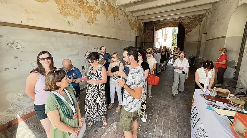 Alcuni partecipanti alla visita guidata all’ex distretto militare di Sacile