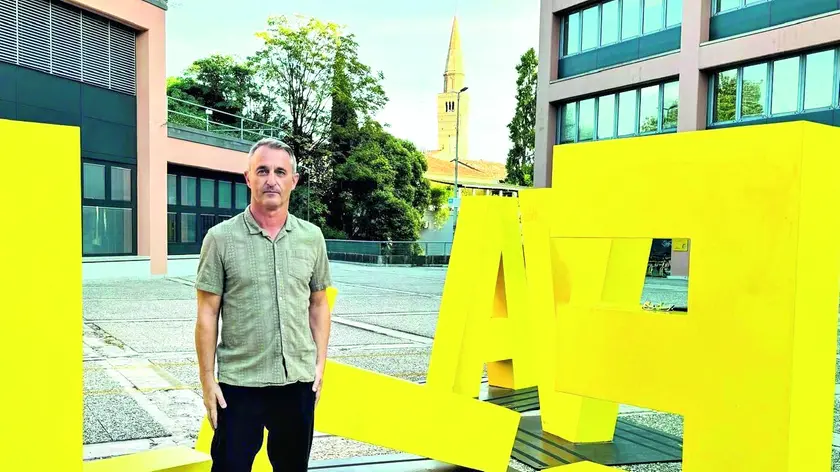 Lo scrittore israeliano Eshkol Nevo sarà al Capitol di Pordenone, alle 10, per presentare “Legami”