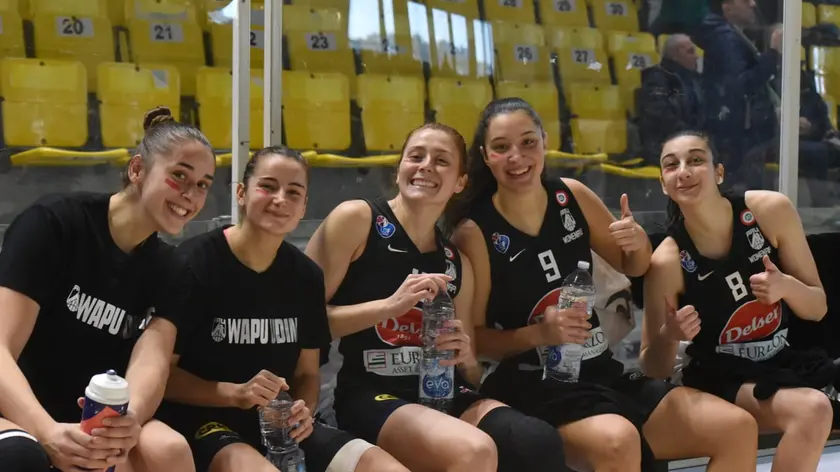 Le ragazze della Libertas Delser