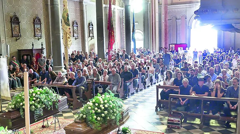 Non è bastata la parrocchia di Orsaria per ospitare tutti