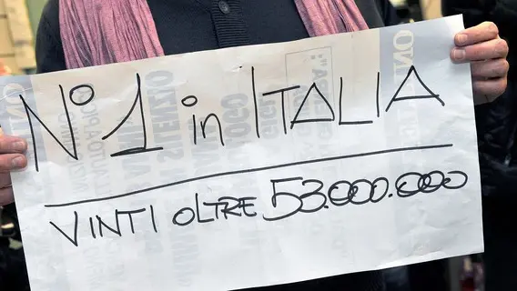 Palazzolo dello Stella 17 marzo 2013 Vinti oltre 53 milioni di Euro al Superenalotto con una scheda giocata da 40 persone del posto. Copyright Foto Petrussi / Ferraro Simone