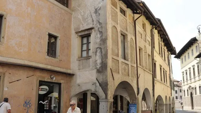 Udine 14 Luglio 2011. Casa Giovanni da Udine in Via Gemona. Telefoto copyright Foto PFP