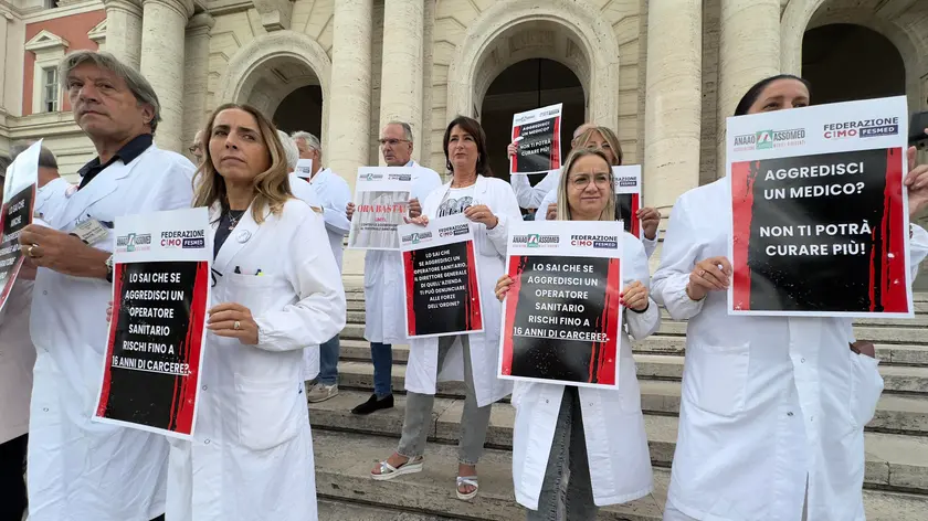 Doctors at the Cardarelli Hospital protest against the attacks Naples, Italy, 16 September 2024. To combat and prevent the phenomenon of attacks on healthcare personnel, the army will monitor some hospitals in Southern Italy. ANSA/CESARE ABBATE