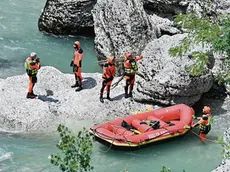 Il dramma del Natisone: anche due operai di passaggio hanno cercato di salvare i tre ragazzi