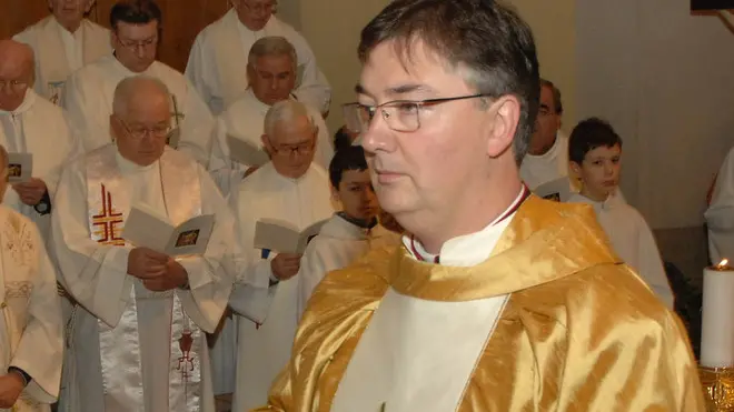 ANTEPRIMA Codroipo 22-11-2009 don ivan consegna chiavi chiesa e tabernacolo