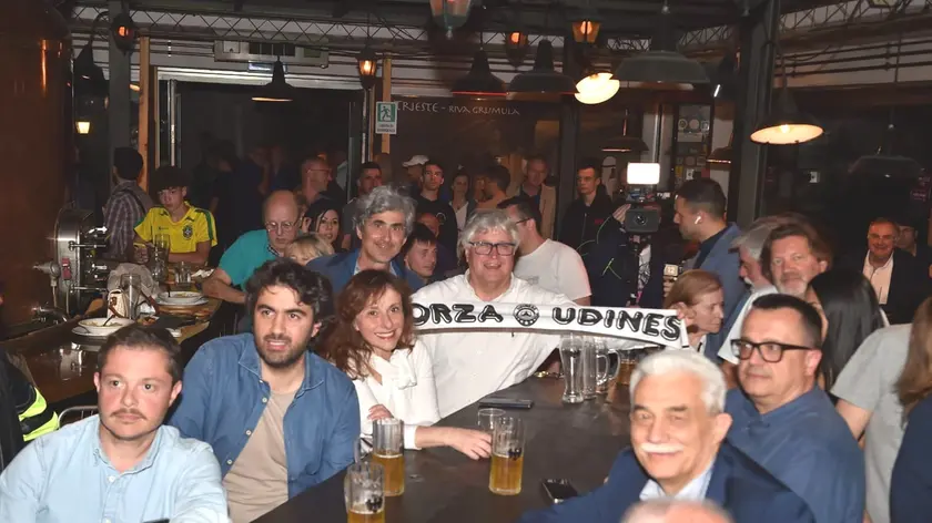 Il sindaco e alcuni componenti della giunta comunale di Udine al Bire per la partita dell'Udinese