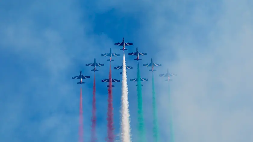 Era atteso a L'Aquila l'air show delle Frecce Tricolori