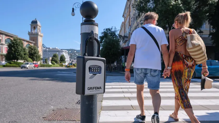 I lucchetti a combinazione per le case vacanza sbucano ormai ovunque