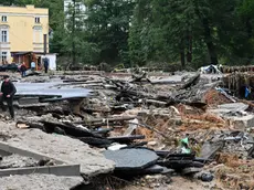 epaselect epa11606419 Damaged and flooded streets after the heavy rainfalls in a spa town Ladek-Zdroj, southwestern Poland, 15 September 2024. The southern regions of Poland are experiencing record rainfall and severe flooding caused by heavy rains from the Genoese depression "Boris", which reached Poland on Thursday, September 12. People in flooded areas of the region are being forced to evacuate, and water is flooding villages and towns. River levels are at or above alarming levels. Poland's prime minister confirmed on September 15 that one person had died as a result of the flooding. EPA/MACIEJ KULCZYNSKI POLAND OUT EPA-EFE/MACIEJ KULCZYNSKI POLAND OUT