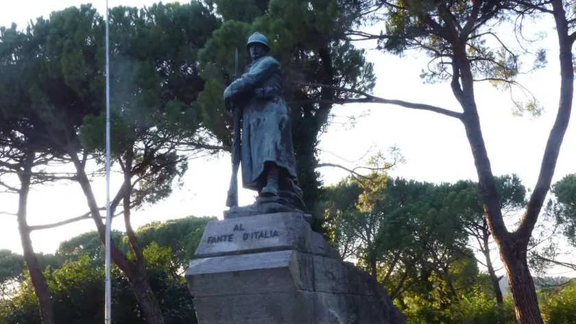 Bumbaca Gorizia 31_10_2016 Monumento al Fante d'Italia via Cadorna © Fotografia di Pierluigi Bumbaca