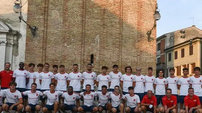 Nella foto, la presentazione della rosa della Sanvitese