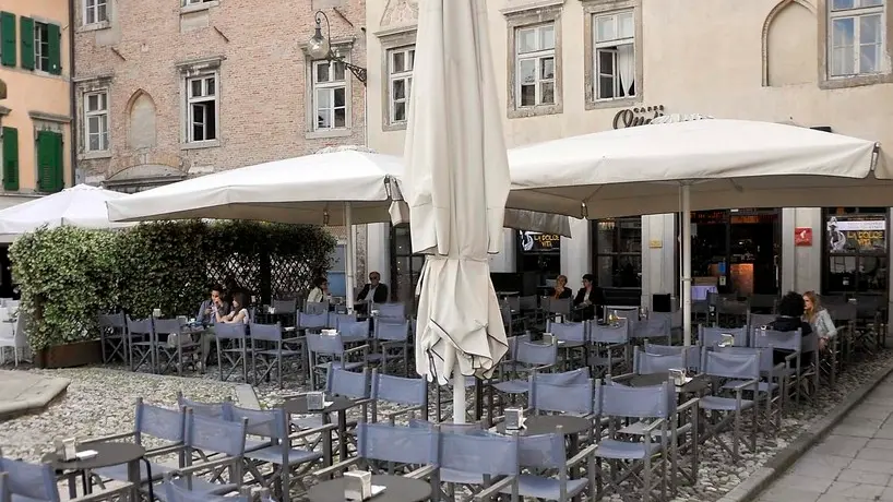 Udine 4 Giugno 2013. Bar Bistrot e Bar Otelio in Piazza San Giacomo. Copyright Petrussi Foto Press / Diego Petrussi