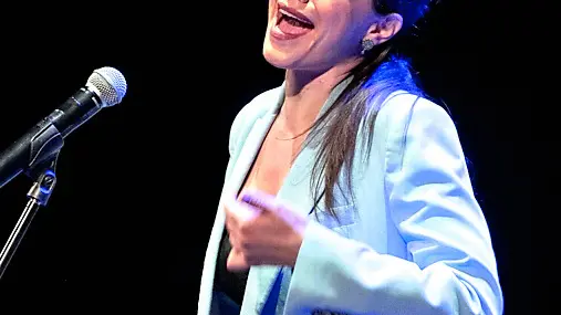 Nicoletta Taricano durante un'esibizione