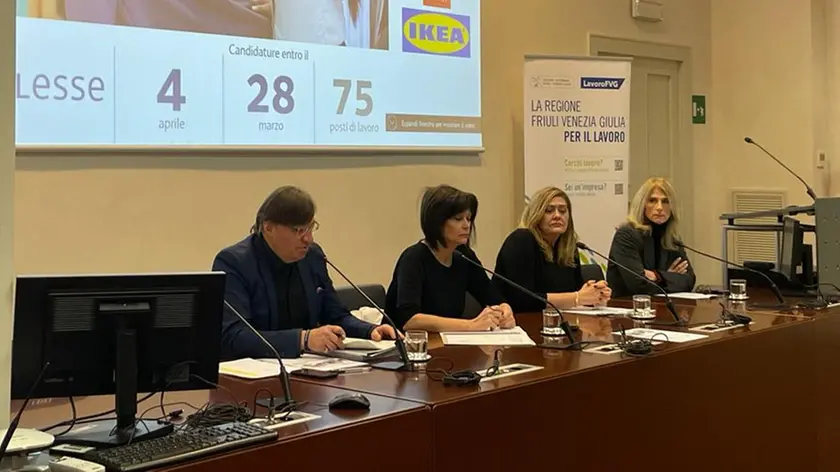 La conferenza stampa del recruiting day al Tiare shopping di Villesse