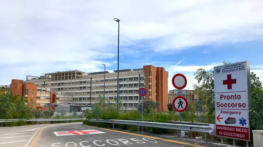 Ospedale, accesso pronto soccorso Policlinico Bari