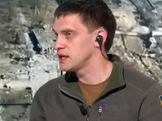 "I russi ogni giorno sembrano più minacciosi, più arrabbiati, hanno ucciso centinaia di bambini e migliaia di civili". Lo ha detto il sindaco di Melitopol, Ivan Fedorov al Tg2 Post. ANSA/FERMO IMMAGINE TG2 +++EDITORIAL USE ONLY - NO SALES+++