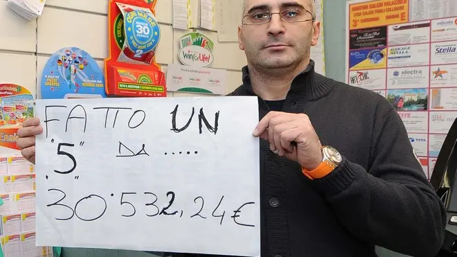 Palazzolo dello Stella 14 gennaio 2013 Vinti con un 5 più di trenatamila euro presso la ricevitoria del sig Rocco. Copyright Foto Petrussi / Ferraro Simone