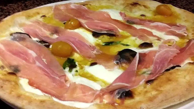 Udine 8 Dicembre 2017. La Pizza patrimonio dell' Unesco. Pizzeria Due Palme Pizza Unesco. © Foto Petrussi