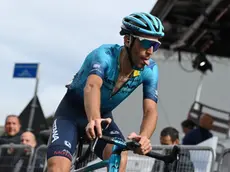 Vincenzo Nibali al traguardo della Marmolada