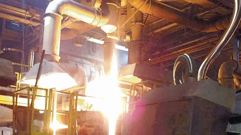 Il reparto ghisa dello stabilimento Zml di Maniago