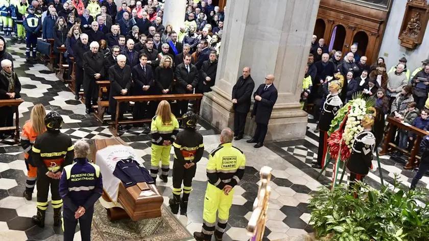 Foto Palazzo Chigi/Filippo Attili/LaPresse 29-01-2019 Roma Politica Presidente Giuseppe Conte al Funerale di Giuseppe Zamberletti a VareseNella Foto vista panoramica della chiesa - la celebrazione del funerale DISTRIBUTION FREE OF CHARGE - NOT FOR SALE - Obbligatorio citare la fonte LaPresse/Palazzo Chigi/Filippo Attili