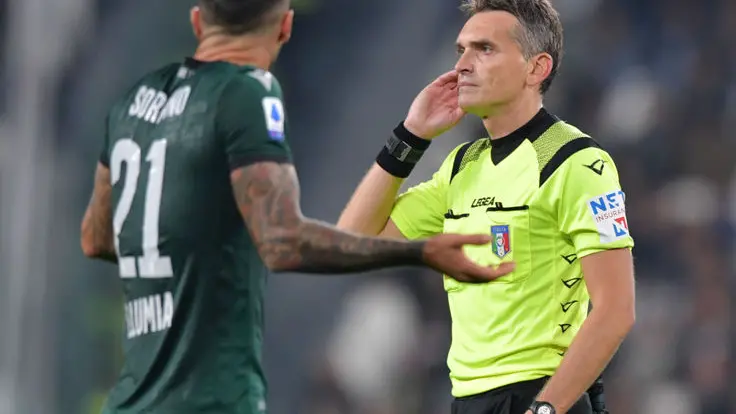 19/10/2020 Torino, Campionato di calcio Serie A TIM 2019/2020 Juventus vs Bologna. Nella foto silent check dell'arbitro Massimiliano Irrati