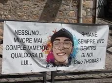 Striscioni per Thomas Bricca il 19enne ucciso con un colpo di pistola ad Alatri lo scorso gennaio, Roma, 18 Luglio 2023. ANSA/ANTONIO NARDELLI