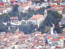 Una vista aerea della città di Udine