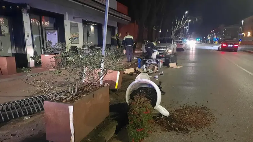 La polizia locale sul luogo dell'incidente