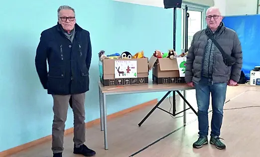 I regali sono stati consegnati anche ai rappresentanti della Caritas