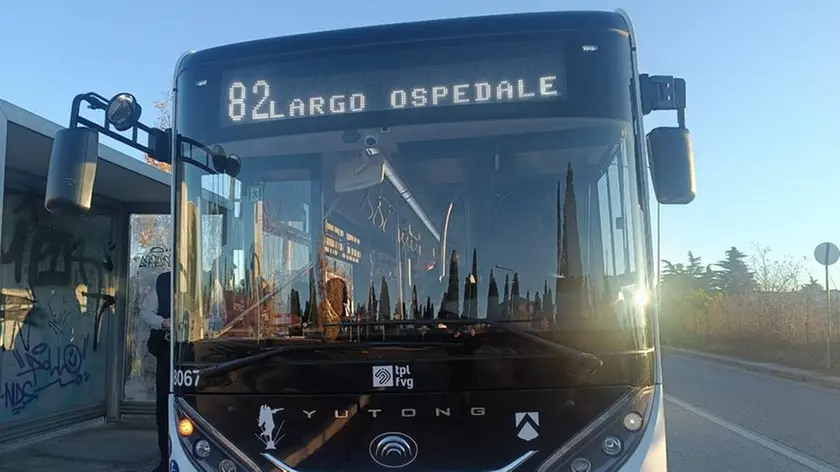 La nuova linea 82, autobus che attraversa il centro storico di Udine