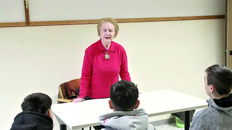 Armida Alfieri al doposcuola della parrocchia (foto Ambrosio / Petrussi)