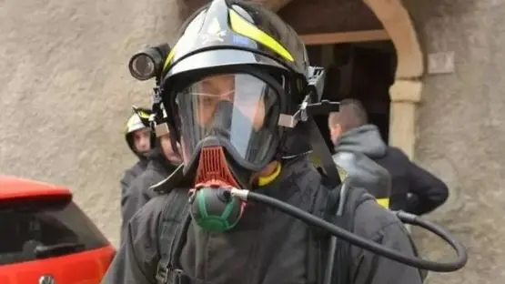 I vigili del fuoco sono intervenuti a Tricesimo in aiuto della moglie dell'intossicato