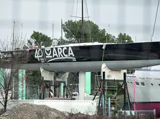 Il 100 piedi Wild Thing, al Marina Monfalcone per la consueta manutenzione, è finito sotto sequestro con i sigilli della Guardia di finanza