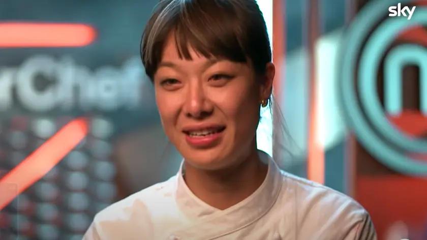 Anna Yi Lan Zhang commossa dopo la vittoria a MasterChef Italia 14