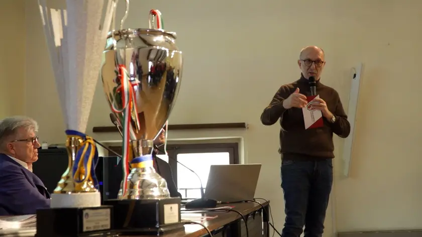 L'assessore Riccardi celebra la vittoria del Codroipo
