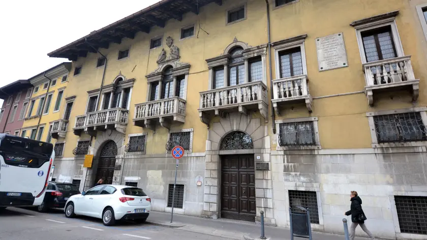 Palazzo Antonini Mangilli del Torso, sede del Cism, in piazza Garibaldi