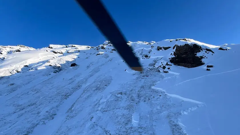 La valanga caduta sul passo Pordoi