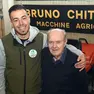 L’imprenditore Bruno Chittaro con Cristofer Hudorovich che ha acquistato tutta la sua attrezzatura