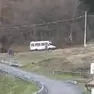 Un pullmino è riuscito a risalire nonostante il divieto di transito