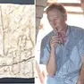 La replica di uno dei rilievi rinvenuti a Faida, scoperti dagli archeologi friulani. A destra Daniele Morandi Bonacossi