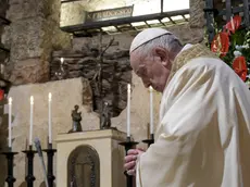 Papa Francesco in visita ad Assisi per firmare l’Enciclica “Fratelli tutti”.