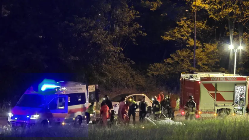 I soccorsi sul luogo dell'incidente in viale Pasolini, a Udine